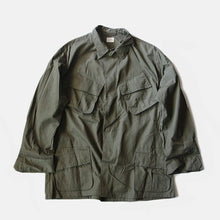 Load image into Gallery viewer, NOS 1960's "USARMY" JUNGLE FATIGUE JACKET RIP STOP (X-LARGE REG)