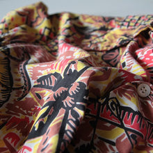 Load image into Gallery viewer, 1950's "MANHATTAN" COTTON BOX SHIRTS (14 HALF)