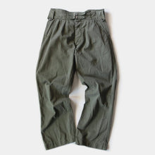 Load image into Gallery viewer, OLD CANADIAN MILITARY COTTON TROUSER (W32)