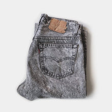 Load image into Gallery viewer, 1990's "LEVI'S" 501 ICE WASH BLACK DENIM PANTS (W32)