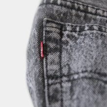 Load image into Gallery viewer, 1990's "LEVI'S" 501 ICE WASH BLACK DENIM PANTS (W32)