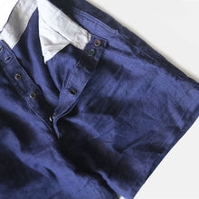 Load image into Gallery viewer, 1940's FRENCH INDIGO LINEN SHORTS (W34)