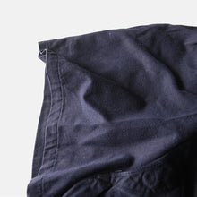 Load image into Gallery viewer, 1950's ~ BRITISH ARMY COTTON DRILL SHORTS (W30)
