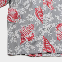 Load image into Gallery viewer, NOS 1950's "BAMBILT" HAWAIIAN S / S SHIRT (LARGE)