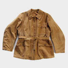 Load image into Gallery viewer, 1950's "LES TOILES DES FLANDRES" BELT STYLE BROWN DUCK HUNTING JACKET (48 MEDIUM)