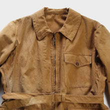 Load image into Gallery viewer, 1950's "LES TOILES DES FLANDRES" BELT STYLE BROWN DUCK HUNTING JACKET (48 MEDIUM)