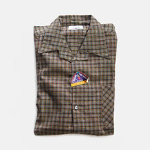 Load image into Gallery viewer, NOS 1960's "BEAU-FORT" COTTON PULLOVER S / S SHIRT (LARGE)