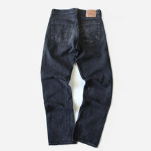 Load image into Gallery viewer, 1990's "LEVI'S" 501 BLACK DENIM PANTS (W31) MADE IN USA