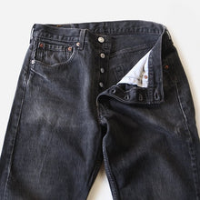 Load image into Gallery viewer, 1990's "LEVI'S" 501 BLACK DENIM PANTS (W31) MADE IN USA