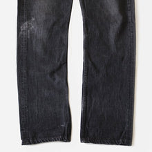 Load image into Gallery viewer, 1990's "LEVI'S" 501 BLACK DENIM PANTS (W31) MADE IN USA
