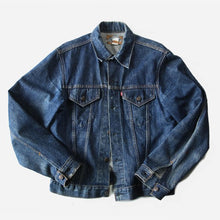 Load image into Gallery viewer, AUTHENTIC "LEVI'S" 70505 DENIM JACKET (LARGE)