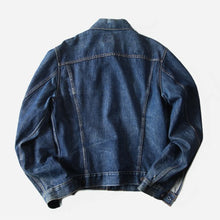 Load image into Gallery viewer, AUTHENTIC "LEVI'S" 70505 DENIM JACKET (LARGE)