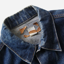 Load image into Gallery viewer, AUTHENTIC "LEVI'S" 70505 DENIM JACKET (LARGE)