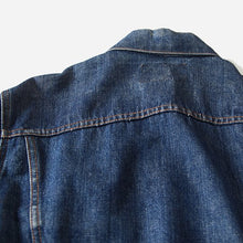 Load image into Gallery viewer, AUTHENTIC "LEVI'S" 70505 DENIM JACKET (LARGE)