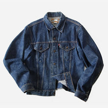 Load image into Gallery viewer, AUTHENTIC "LEVI'S" 70505 DENIM JACKET (LARGE)