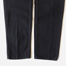 Load image into Gallery viewer, 1990's "LEVI'S" 550 TAPARED BLACK DENIM PANTS (W33) MADE IN USA
