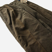 Load image into Gallery viewer, NOS "POLO COUNTRY" CORDUROY SLACKS (W36)