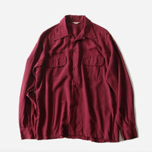 Load image into Gallery viewer, 1950's "PILGRIM" RAYON BOX SHIRT (MEDIUM)