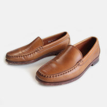 Load image into Gallery viewer, "ALLEN EDMONDS" VANP LEATHER SHOES (9 HALF D)
