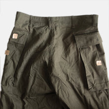 Load image into Gallery viewer, N.O.S 1940's "U.S.ARMY" M-43 H.B.T TROUSER (W33 L31)