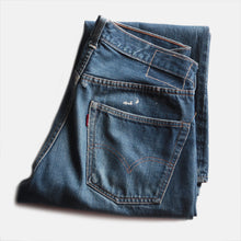 Load image into Gallery viewer, VINTAGE "LEVI'S" BIG E DENIM PANTS LOT 501 (W31 L27.5)