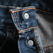 Load image into Gallery viewer, VINTAGE "LEVI'S" BIG E DENIM PANTS LOT 501 (W31 L27.5)