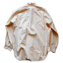Load image into Gallery viewer, OLD "BROOKS BROTHERS" SIX BUTTON OXFORD B.D SHIRT (15 HALF)