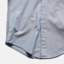 Load image into Gallery viewer, "BROOKS BROTHERS" OXFORD B.D SHIRT (MEDIUM) MINT CONDITION