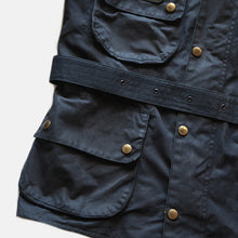 Load image into Gallery viewer, 1990's "BARBOUR" INTERNATIONAL SUIT (C44 LARGE) MINT CONDITION