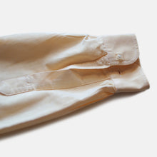 Load image into Gallery viewer, OLD "BROOKS BROTHERS" SIX BUTTON OXFORD B.D SHIRT (15 HALF)