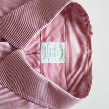 Load image into Gallery viewer, OLD "BROOKS BROTHERS" COTTON B.D SHIRT (MEDIUM)