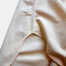 Load image into Gallery viewer, OLD "BROOKS BROTHERS" SIX BUTTON OXFORD B.D SHIRT (15 HALF)