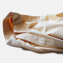 Load image into Gallery viewer, OLD "BROOKS BROTHERS" SIX BUTTON OXFORD B.D SHIRT (15 HALF)