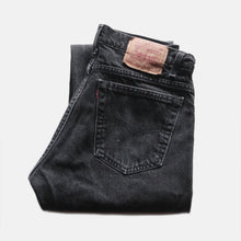 Load image into Gallery viewer, 1980's "LEVI'S" 505 BLACK DENIM PANTS (W32) MADE IN USA