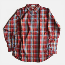 Load image into Gallery viewer, N.O.S 1960's "ALUMNI HALL" PULLOVER COTTON B.D SHIRT (MEDIUM)