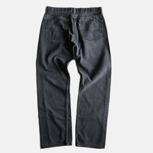Load image into Gallery viewer, OLD "LEVI'S" 501 BLACK DENIM PANTS (W35 L32)