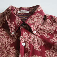 Load image into Gallery viewer, 1960's "VAN HEUSEN" COTTON BD PAISLEY SHIRT (MEDIUM)