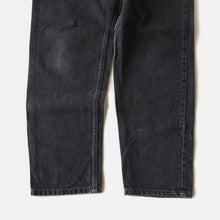 Load image into Gallery viewer, N.O.S 1990's "LEVI'S" 550 BLACK DENIM PANTS (W34) MADE IN USA