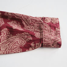 Load image into Gallery viewer, 1960's "VAN HEUSEN" COTTON BD PAISLEY SHIRT (MEDIUM)