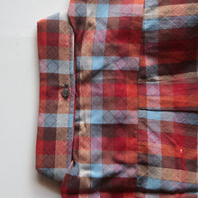 Load image into Gallery viewer, N.O.S 1960's "ALUMNI HALL" PULLOVER COTTON B.D SHIRT (MEDIUM)