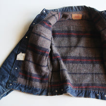 Load image into Gallery viewer, 1960's "LEVI'S" 70505 BIG-E DENIM JACKET WITH TROY BLANKET (38 MEDIUM)