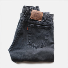 Load image into Gallery viewer, 1990's "LEVI'S" 505 BLACK DENIM PANTS (W30)
