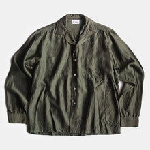 Load image into Gallery viewer, 1960's "FINTEX" RAYON BOX SHIRTS (MEDIUM)