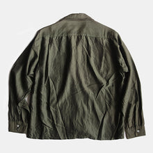 Load image into Gallery viewer, 1960's "FINTEX" RAYON BOX SHIRTS (MEDIUM)