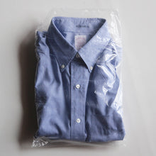 Load image into Gallery viewer, MADE IN USA "BROOKS BROTHERS" COTTON B.D.SHIRT (MEDIUM) MINT CONDITION