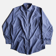 Load image into Gallery viewer, MADE IN USA "BROOKS BROTHERS" COTTON B.D.SHIRT (MEDIUM) MINT CONDITION