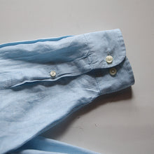 Load image into Gallery viewer, OLD "BROOKS BROTHERS" B.D IRISH LINEN L/S SHIRT (LARGE) MINT CONDITION