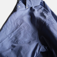 Load image into Gallery viewer, MADE IN USA "BROOKS BROTHERS" COTTON B.D.SHIRT (MEDIUM) MINT CONDITION