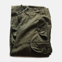 Load image into Gallery viewer, 1980's CANADIAN MILITARY TROUSERS EXTREME COLD WEATHER (SMALL REG)