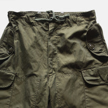Load image into Gallery viewer, 1980's CANADIAN MILITARY TROUSERS EXTREME COLD WEATHER (SMALL REG)